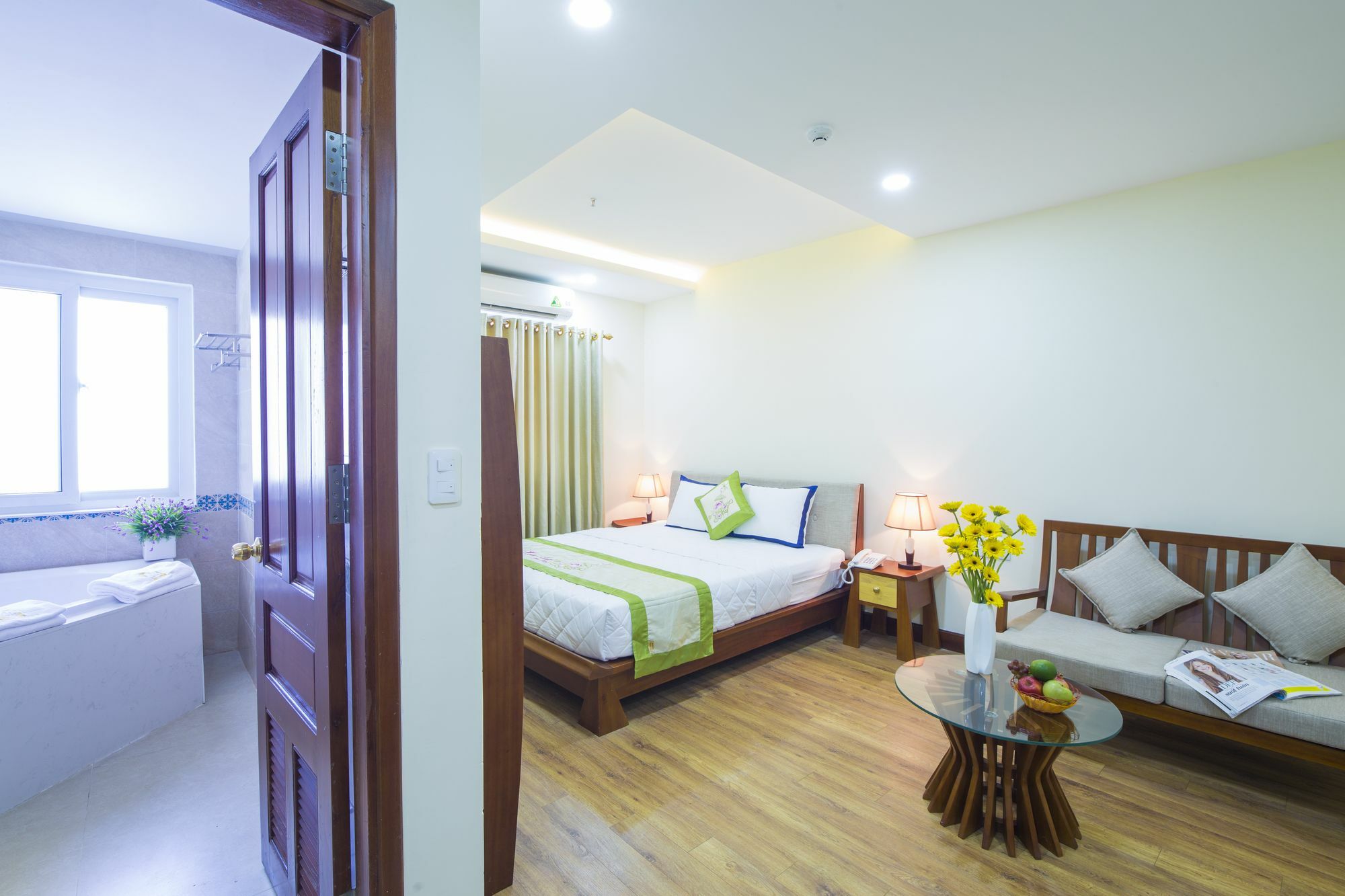 Hoai Anh Plaza Hotel Đà Nẵng Exterior foto